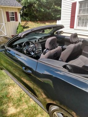 Black 2017 Ford Mustang V6