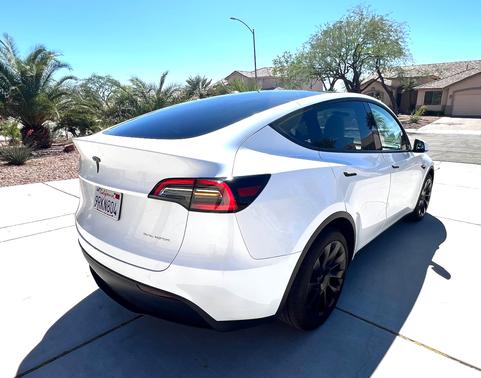 White 2024 Tesla Model Y Long Range