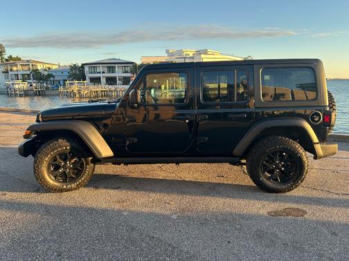 2022 Jeep Wrangler Unlimited Willys