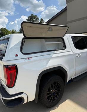 White 2021 GMC Sierra 1500 Elevation
