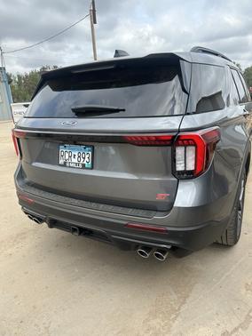 2025 Ford Explorer ST 4WD