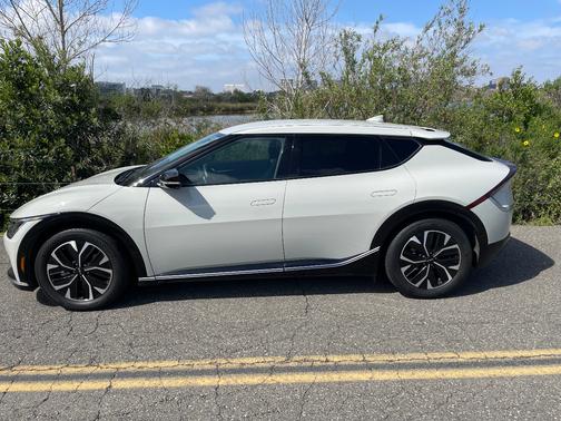 2022 Kia EV6 Wind