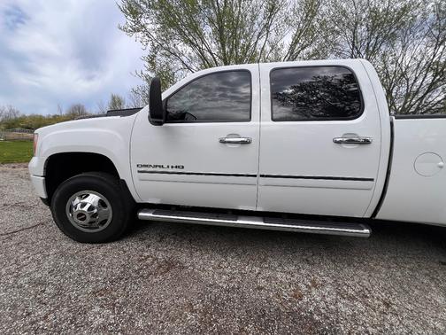 White 2011 GMC Sierra 3500 Denali