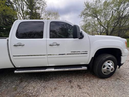 White 2011 GMC Sierra 3500 Denali