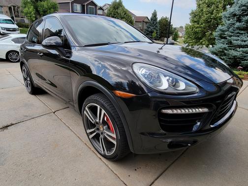 2011 Porsche Cayenne Cayenne Turbo