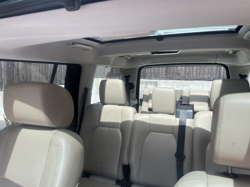 2013 Land Rover LR4 Lux