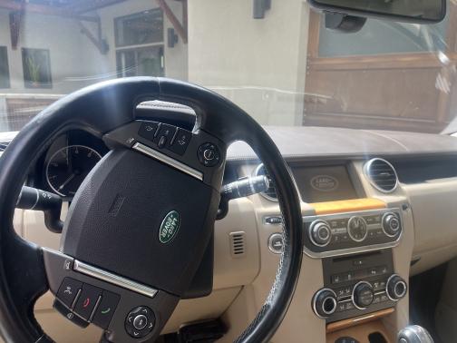 2013 Land Rover LR4 Lux