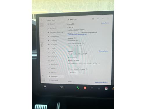 2023 Tesla Model X Base