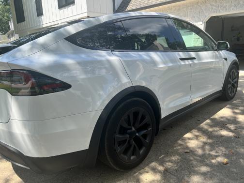 2023 Tesla Model X Base