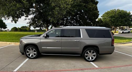 2019 Cadillac Escalade ESV Luxury