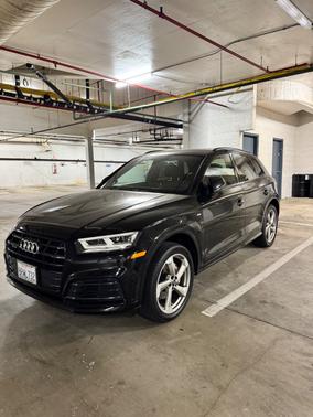 Black 2020 Audi Q5 45 Titanium Premium Plus