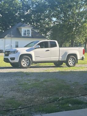 White 2016 Chevrolet Colorado WT