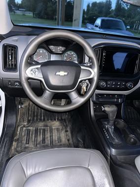 White 2016 Chevrolet Colorado WT