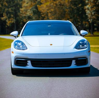 2018 Porsche Panamera Panamera 4