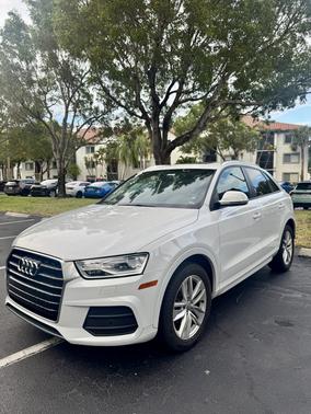 White 2017 Audi Q3 2.0T Premium