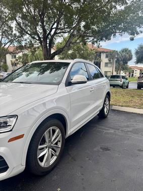 White 2017 Audi Q3 2.0T Premium
