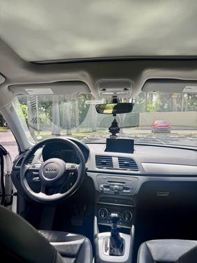 White 2017 Audi Q3 2.0T Premium