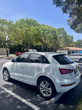 White 2017 Audi Q3 2.0T Premium