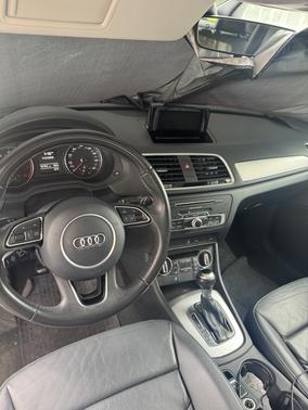 White 2017 Audi Q3 2.0T Premium