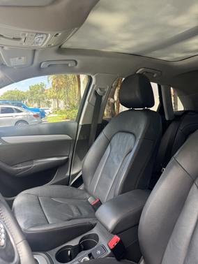 White 2017 Audi Q3 2.0T Premium
