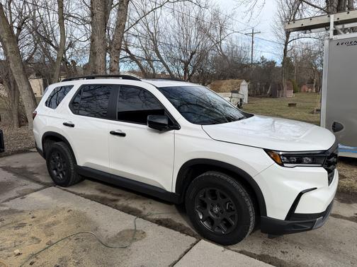 2023 Honda Pilot TrailSport