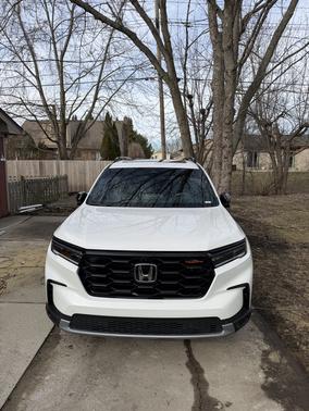 2023 Honda Pilot TrailSport