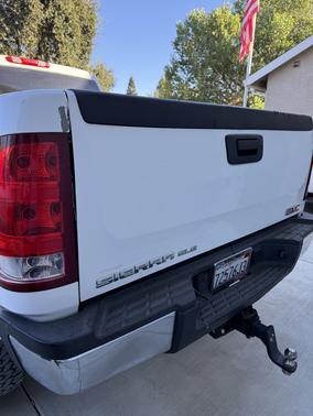White 2014 GMC Sierra 2500 SLE