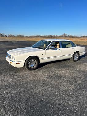 2001 Jaguar XJ8 L