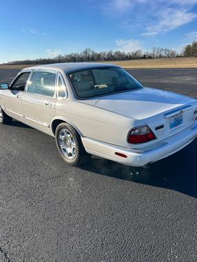 2001 Jaguar XJ8 L