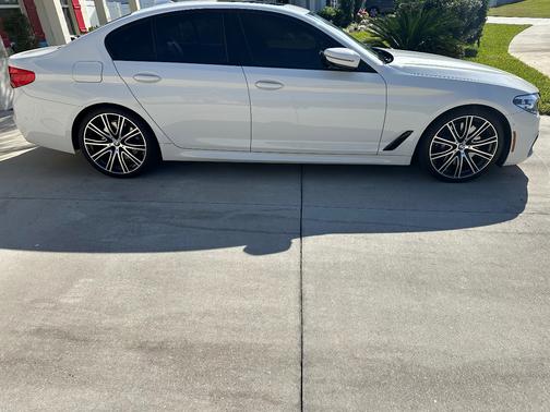 2019 BMW 540 i
