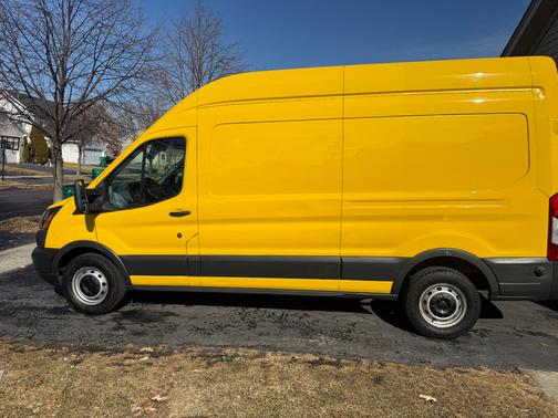 2017 Ford Transit-250 Base