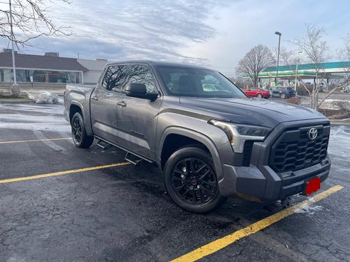 2023 Toyota Tundra SR5