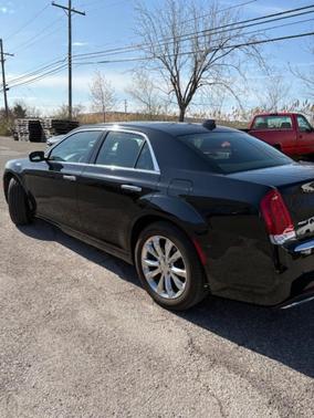 2017 Chrysler 300C Base