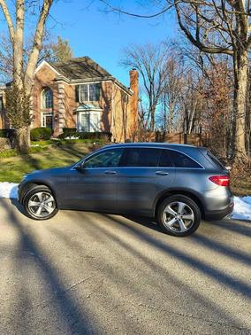 2017 Mercedes-Benz GLC 300 4MATIC