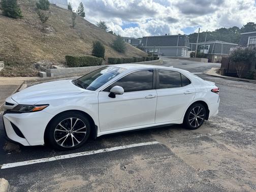 White 2020 Toyota Camry SE Nightshade