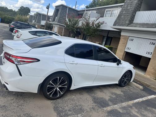 White 2020 Toyota Camry SE Nightshade