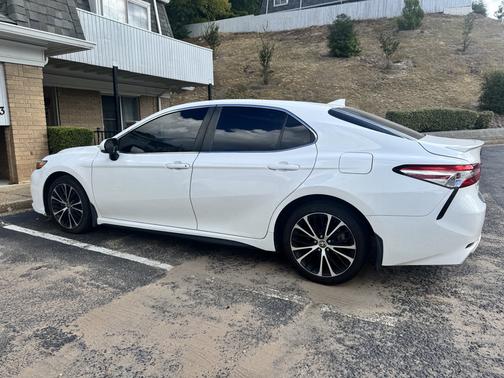 White 2020 Toyota Camry SE Nightshade