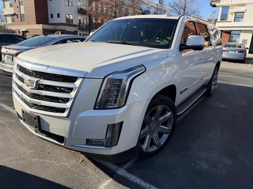 2015 Cadillac Escalade ESV Luxury