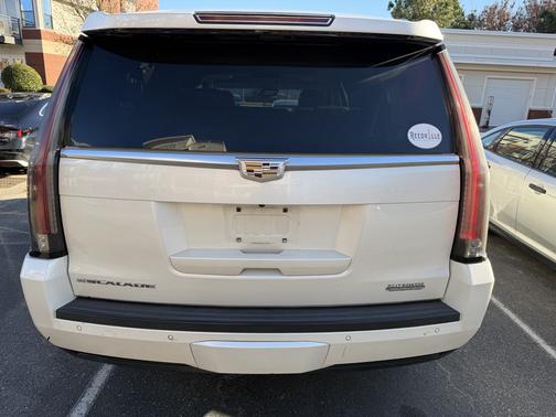 2015 Cadillac Escalade ESV Luxury