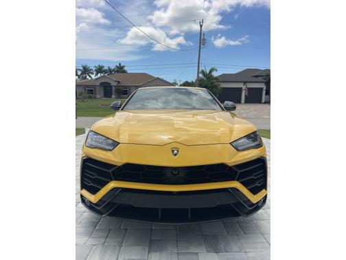 2020 Lamborghini Urus Base