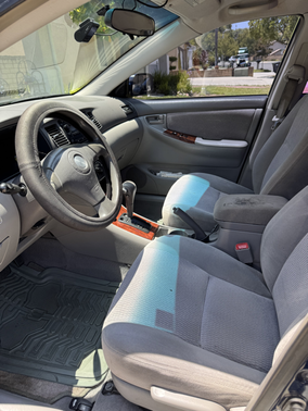 2005 Toyota Corolla LE