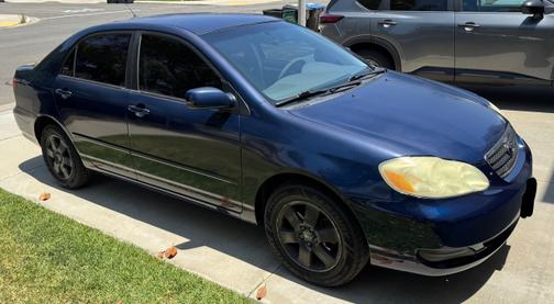 2005 Toyota Corolla LE