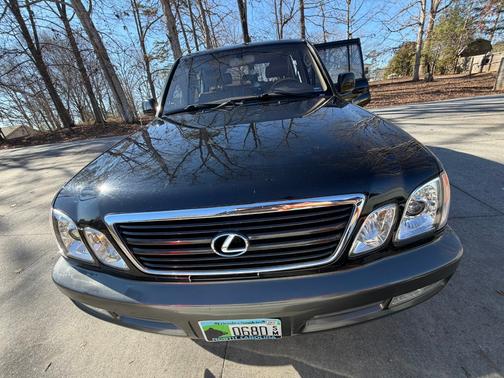 2002 Lexus LX 470 Base