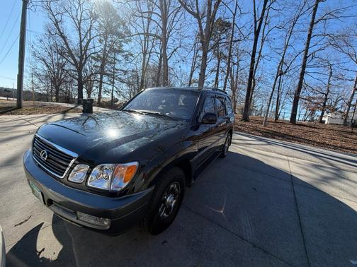 2002 Lexus LX 470 Base