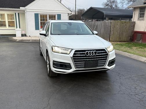 2019 Audi Q7 55 Premium Plus