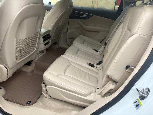 2019 Audi Q7 55 Premium Plus