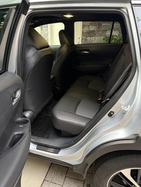 2024 Toyota Corolla Cross Hybrid XSE