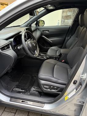 2024 Toyota Corolla Cross Hybrid XSE