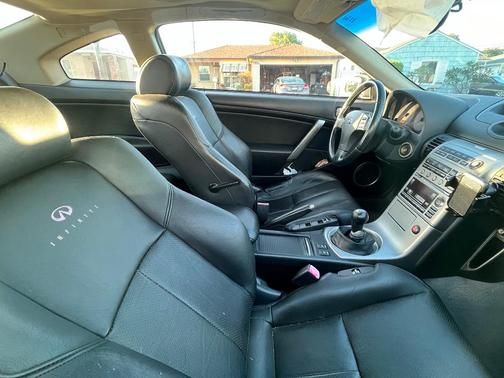 Gray 2004 INFINITI G35 Base