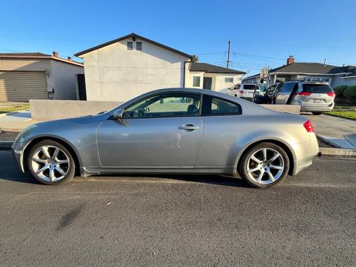 Gray 2004 INFINITI G35 Base